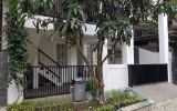 Rara Dwiga Tampak Depan